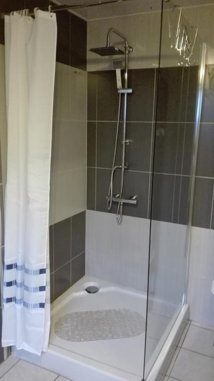 Aux doux rêves Apartamento Provedroux Exterior foto